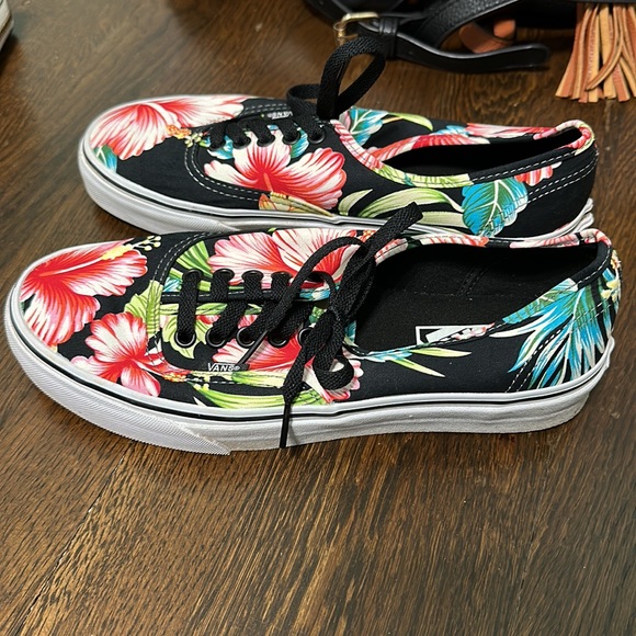 VANS HAWAIIAN PRINT SNEAKERS - Picture 3 of 5